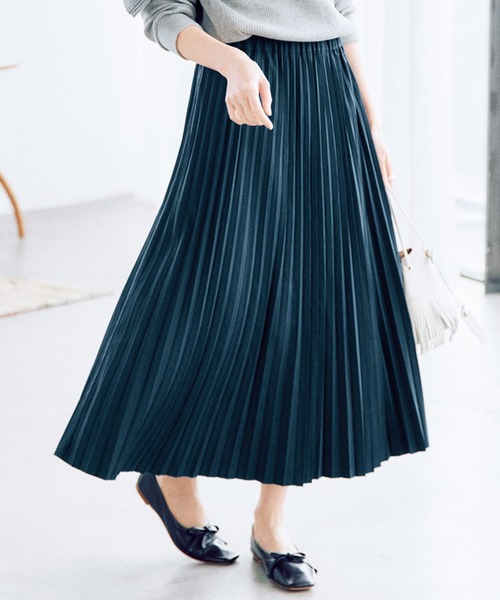 IEDIT（イディット）の「ＩＥＤＩＴ　リバーシブルでカラーが楽しめるプリーツロングスカート（スカート・レディース・ピンク/グリーン・MEDIUM/LARGE/X-LARGE/XX-LARGE）」の2枚目の写真