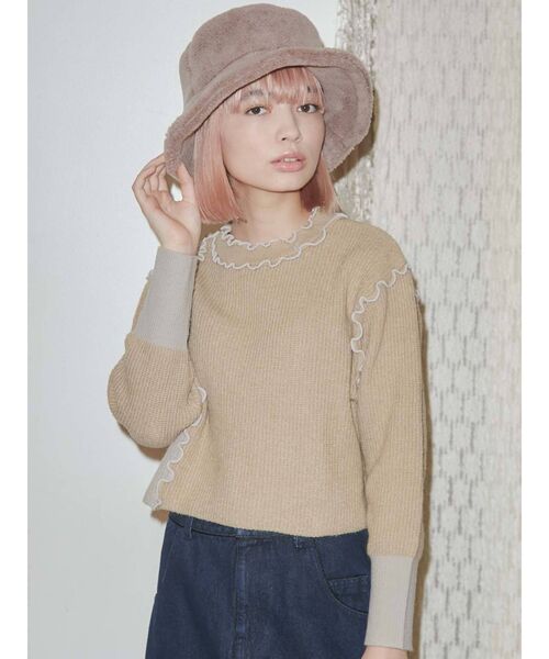 merry jenny（メリージェニー）の「メローアシメショートニット（ニット/セーター・レディース・アイボリー/ブラック/ベージュ・FREE）」の3枚目の写真