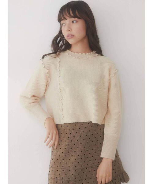 merry jenny（メリージェニー）の「メローアシメショートニット（ニット/セーター・レディース・アイボリー/ブラック/ベージュ・FREE）」の5枚目の写真