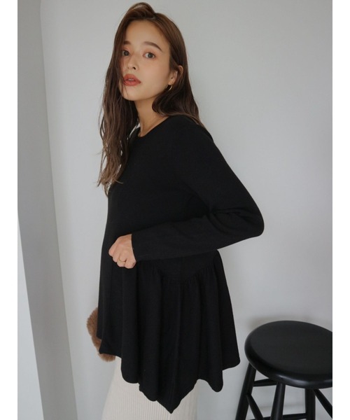 TRUNC（トランクエイティーエイト）の「Smooth Peplum Knit TOPS（ニット/セーター・レディース・ブラック/ブラウン系その他・FREE）」の2枚目の写真