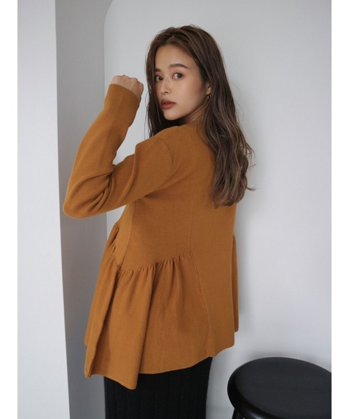 TRUNC（トランクエイティーエイト）の「Smooth Peplum Knit TOPS（ニット/セーター・レディース・ブラック/ブラウン系その他・FREE）」の20枚目の写真