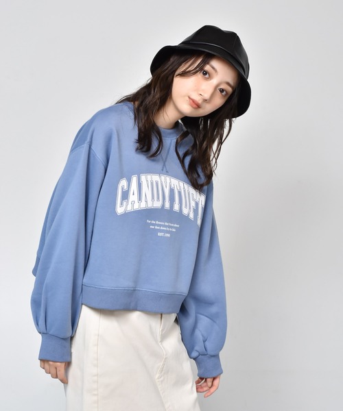 RETRO GIRL（レトロガール）の「裏毛起毛ロゴショートトレーナー（スウェット・レディース・ダークブラウン/オフホワイト/ブルー/グリーン・FREE）」の4枚目の写真