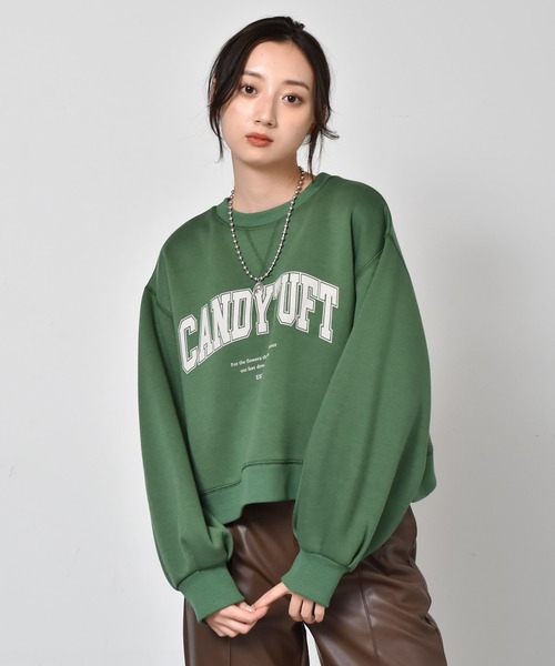 RETRO GIRL（レトロガール）の「裏毛起毛ロゴショートトレーナー（スウェット・レディース・ダークブラウン/オフホワイト/ブルー/グリーン・FREE）」の3枚目の写真