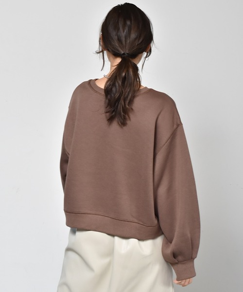 RETRO GIRL（レトロガール）の「裏毛起毛ロゴショートトレーナー（スウェット・レディース・ダークブラウン/オフホワイト/ブルー/グリーン・FREE）」の20枚目の写真