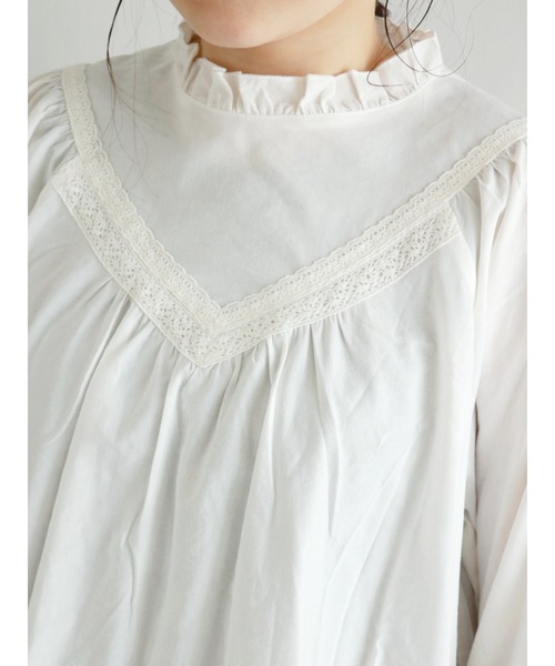 Samansa Mos2（サマンサ モスモス）の「襟フリル切替レースブラウス（シャツ/ブラウス・レディース・ベージュ/オフホワイト/ミント/チャコール・ﾌﾘ-）」の8枚目の写真