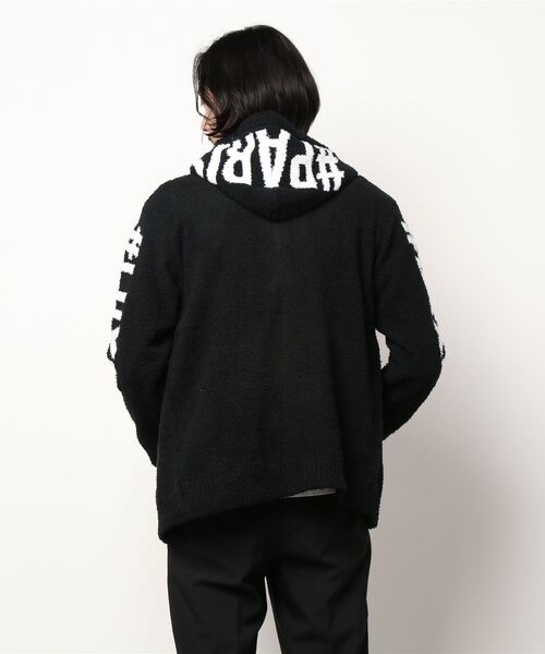 LUXE/R(ラグジュ)の「【ユニセックス】【LUXE/R】袖 & フード ロゴ ジャガード ニット ジップ パーカー(RMS)(パーカー・メンズ・ブラック/ベージュ/ネイビー・MEDIUM/LARGE)」の4枚目の写真