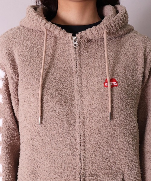 LUXE/R(ラグジュ)の「【ユニセックス】【LUXE/R】袖 & フード ロゴ ジャガード ニット ジップ パーカー(RMS)(パーカー・メンズ・ブラック/ベージュ/ネイビー・MEDIUM/LARGE)」の11枚目の写真