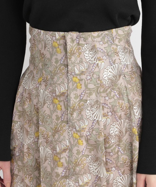 Andemiu（アンデミュウ）の「ボタニカルガラジャカードスカート265636（スカート・レディース・ベージュ/オレンジ/アイボリー・SMALL/MEDIUM）」の15枚目の写真