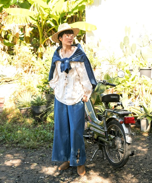 チャイハネ（チャイハネ）の「【チャイハネ】オルカジ刺繍デニムワイドパンツ（デニムパンツ・レディース・ライトブルー/ダークブルー・FREE）」の7枚目の写真