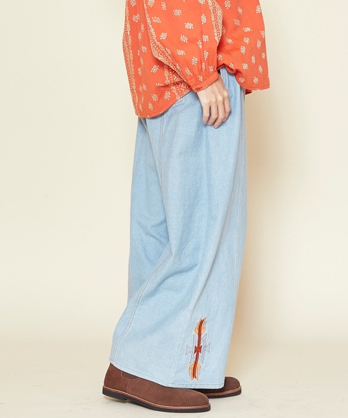 チャイハネ（チャイハネ）の「【チャイハネ】オルカジ刺繍デニムワイドパンツ（デニムパンツ・レディース・ライトブルー/ダークブルー・FREE）」の12枚目の写真