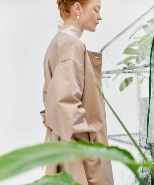 SENSE OF PLACE by URBAN RESEARCH（センスオブプレイスバイアーバンリサーチ）の「ノーカラーコクーンスリーブトレンチコート（トレンチコート・レディース・ライトベージュ/ベージュ・ONE）」の22枚目の写真