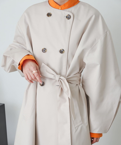 SENSE OF PLACE by URBAN RESEARCH（センスオブプレイスバイアーバンリサーチ）の「ノーカラーコクーンスリーブトレンチコート（トレンチコート・レディース・ライトベージュ/ベージュ・ONE）」の5枚目の写真
