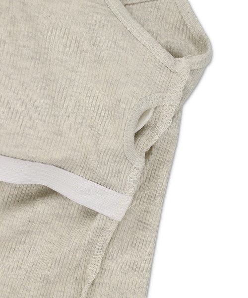 SPINNS(スピンズ)の「カップ付きリブキャミソール(キャミソール・レディース・オートミール/ネイビー/ブラック/グリーン・ONESIZE)」の15枚目の写真