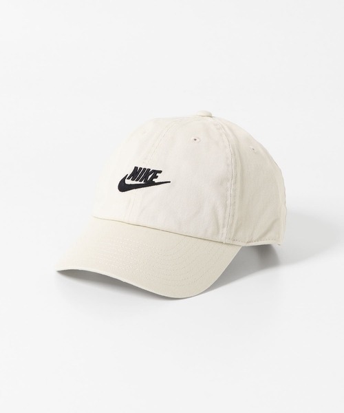 NIKE（ナイキ）の「NIKE　フーチュラウォッシュドキャップ（キャップ・レディース・ホワイト/ベージュ・ONE）」の4枚目の写真