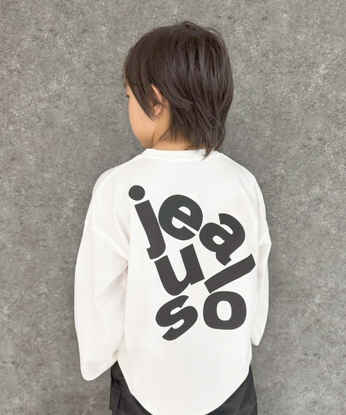 THE CASUAL（カジュアル）の「【ユニセックス】ワイドシルエット　長袖プリントTシャツ（Tシャツ/カットソー・キッズ・ブルー/ブラック系/ベージュ/チャコール/モカ/ミント/ブラック系2/ブラック系1/ホワイト系2/ラベンダー/ホワイト系/パープル系/ブラック/グリーン/グレー系/ベージュ系/ホワイト系1/ホワイト/グリーン系・120cm/110cm/160cm/150cm/130cm/140cm）」の5枚目の写真