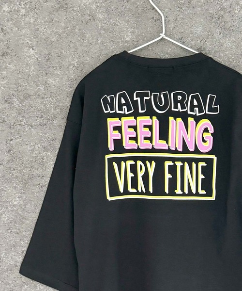 THE CASUAL（カジュアル）の「【ユニセックス】ワイドシルエット　長袖プリントTシャツ（Tシャツ/カットソー・キッズ・ブルー/ブラック系/ベージュ/チャコール/モカ/ミント/ブラック系2/ブラック系1/ホワイト系2/ラベンダー/ホワイト系/パープル系/ブラック/グリーン/グレー系/ベージュ系/ホワイト系1/ホワイト/グリーン系・120cm/110cm/160cm/150cm/130cm/140cm）」の6枚目の写真