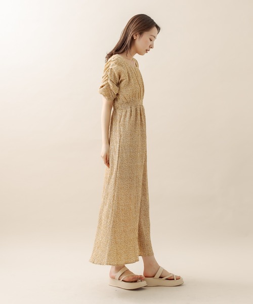 mline（エムライン）の「[mline] 楊柳フラワープリントワンピース（ワンピース・レディース・ブラック/グレー/イエロー・1/2）」の4枚目の写真