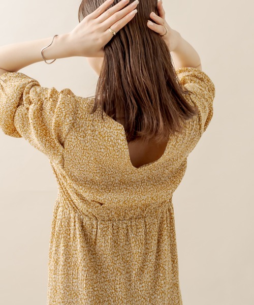 mline（エムライン）の「[mline] 楊柳フラワープリントワンピース（ワンピース・レディース・ブラック/グレー/イエロー・1/2）」の12枚目の写真