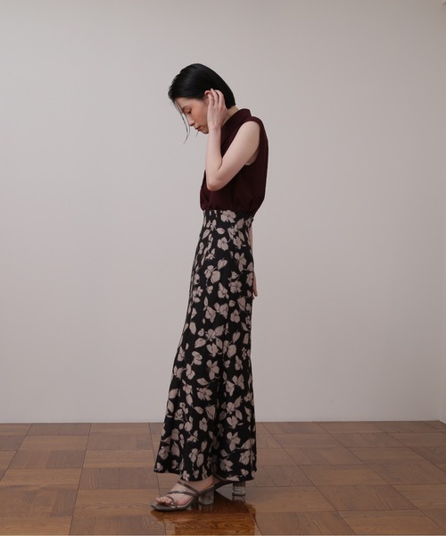 NATURAL BEAUTY BASIC(ナチュラルビューティーベーシック)の「ジャガードプリントマーメイドスカート(スカート・レディース・ブラック系その他/ブラウン系その他・SMALL/MEDIUM)」の8枚目の写真