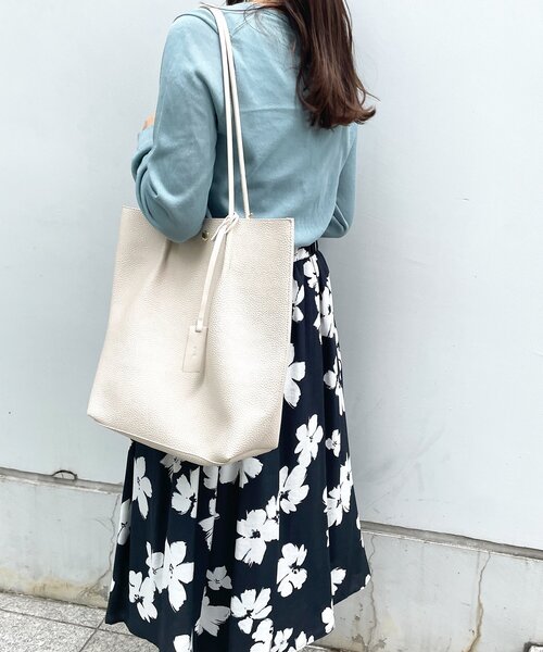 OPAQUE.CLIP（オペークドットクリップ）の「◆軽量シュリンクA4トートバッグ（トートバッグ・レディース・ブラック/グレー/オフホワイト/サンドベージュ・00）」の18枚目の写真