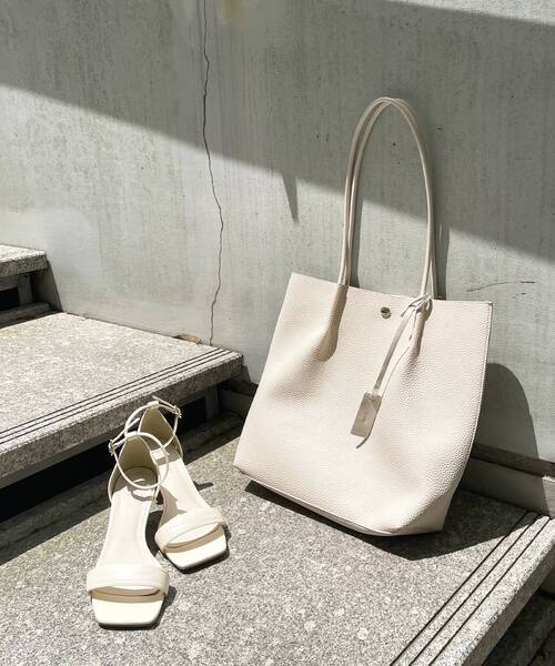 OPAQUE.CLIP（オペークドットクリップ）の「◆軽量シュリンクA4トートバッグ（トートバッグ・レディース・ブラック/グレー/オフホワイト/サンドベージュ・00）」の21枚目の写真