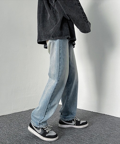 Ressaca(レサーカ)の「セミワイド 加工 ストレート デニム(デニムパンツ・メンズ・ブルー・M/L/XL/S/XXL)」の3枚目の写真