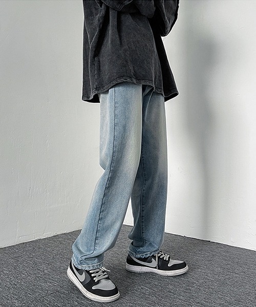 Ressaca(レサーカ)の「セミワイド 加工 ストレート デニム(デニムパンツ・メンズ・ブルー・M/L/XL/S/XXL)」の4枚目の写真