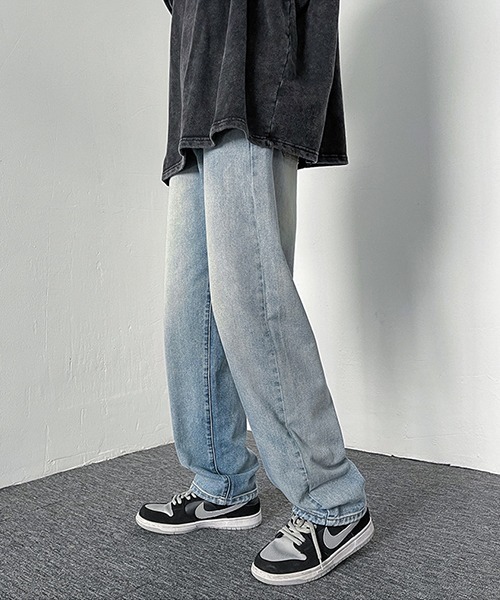 Ressaca(レサーカ)の「セミワイド 加工 ストレート デニム(デニムパンツ・メンズ・ブルー・M/L/XL/S/XXL)」の9枚目の写真