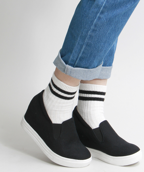 WEGO（ウィゴー）の「WEGO/インヒールスニーカー（スニーカー・レディース・ホワイト/ブラック・LARGE/MEDIUM）」の2枚目の写真