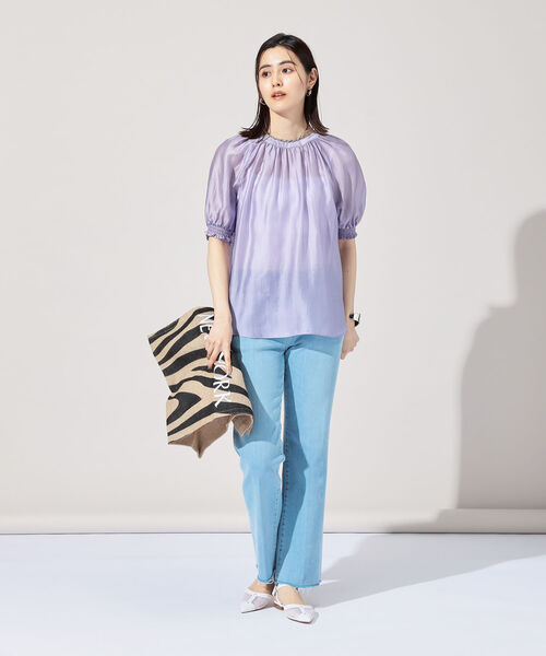 NOLLEY’S Sophi(ノーリーズソフィ)の「2WAYシアー袖シャーリングブラウス(シャツ/ブラウス・レディース・グレイッシュブルー/ライトパープル/オレンジ/オフホワイト/ベージュ・38/36)」の7枚目の写真