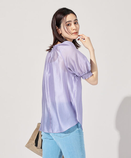 NOLLEY’S Sophi(ノーリーズソフィ)の「2WAYシアー袖シャーリングブラウス(シャツ/ブラウス・レディース・グレイッシュブルー/ライトパープル/オレンジ/オフホワイト/ベージュ・38/36)」の11枚目の写真