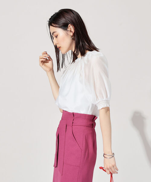 NOLLEY’S Sophi(ノーリーズソフィ)の「2WAYシアー袖シャーリングブラウス(シャツ/ブラウス・レディース・グレイッシュブルー/ライトパープル/オレンジ/オフホワイト/ベージュ・38/36)」の21枚目の写真