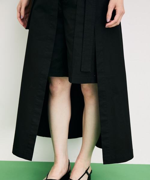 ADAM ET ROPE'（アダムエロペ）の「エプロンコンビハーフパンツ（その他パンツ・レディース・ブラック/ベージュ・38/36）」の8枚目の写真