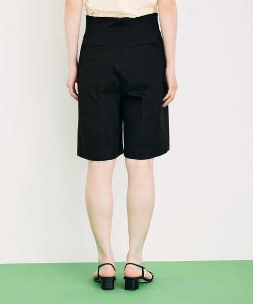 ADAM ET ROPE'（アダムエロペ）の「エプロンコンビハーフパンツ（その他パンツ・レディース・ブラック/ベージュ・38/36）」の14枚目の写真