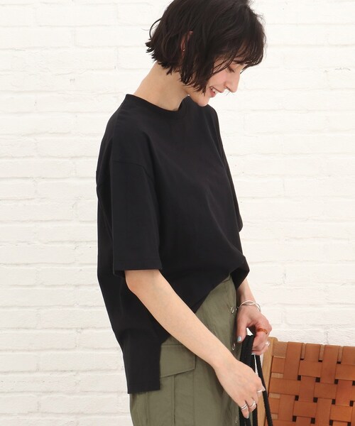 Cutie Blonde(キューティーブロンド)の「◆【S-L】バックロゴフットボールTシャツ(Tシャツ/カットソー・レディース・ブラック/オフホワイト/ブルー/レッド系1・01/02/03)」の7枚目の写真