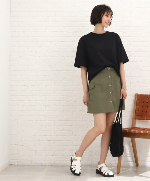Cutie Blonde(キューティーブロンド)の「◆【S-L】バックロゴフットボールTシャツ(Tシャツ/カットソー・レディース・ブラック/オフホワイト/ブルー/レッド系1・01/02/03)」の10枚目の写真