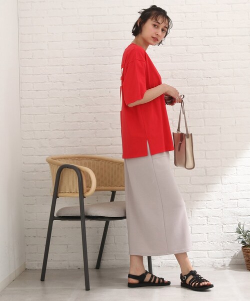 Cutie Blonde(キューティーブロンド)の「◆【S-L】バックロゴフットボールTシャツ(Tシャツ/カットソー・レディース・ブラック/オフホワイト/ブルー/レッド系1・01/02/03)」の18枚目の写真
