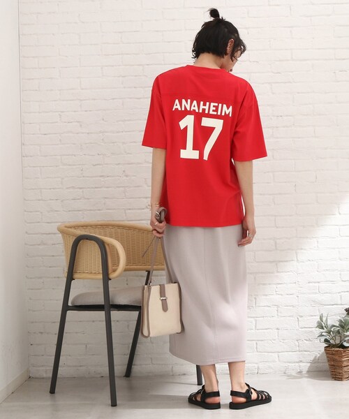 Cutie Blonde(キューティーブロンド)の「◆【S-L】バックロゴフットボールTシャツ(Tシャツ/カットソー・レディース・ブラック/オフホワイト/ブルー/レッド系1・01/02/03)」の19枚目の写真