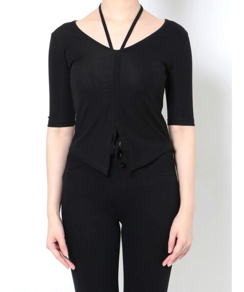 EMODA(エモダ)の「2WAYストラップヘムスリットトップ(Tシャツ/カットソー・レディース・ブラック/グレー/ブルー/ホワイト・FREE)」の17枚目の写真