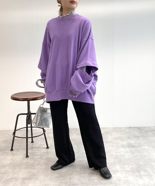 w closet(ダブルクローゼット)の「【2WAY】刺繍ロゴプルオーバー(スウェット・レディース・ラベンダー/スミクロ/キナリ・FREE)」の13枚目の写真