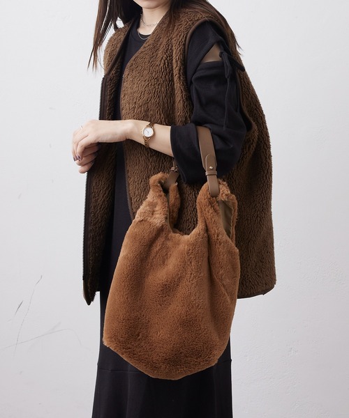 Actually（アクチュアリー）の「コットニー ファーバッグ（トートバッグ・レディース・ブラック/ベージュ/グレー・フリー）」の11枚目の写真