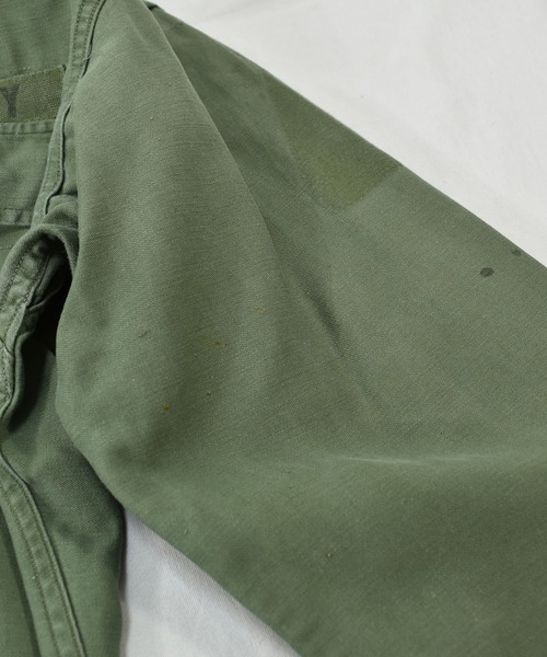 VINTAGE（ヴィンテージ）の「【ヴィンテージ古着】ミリタリー US.ARMY ワッペン刺繍 ユーティリティシャツ（シャツ/ブラウス・メンズ・グリーン・LARGE）」の8枚目の写真