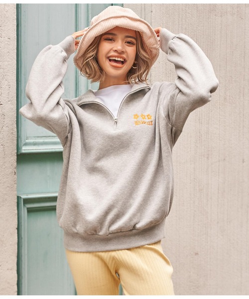 anap mimpi(アナップミンピ)の「裏起毛レトロプリント配色ハーフジップスウェット(スウェット・レディース・ブルー/グレー/ピンク・FREE)」の2枚目の写真