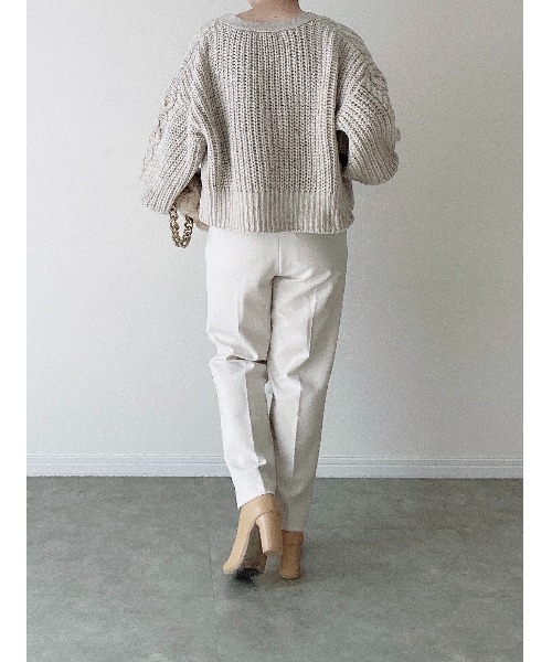 Yucca（ユッカ）の「ケーブルショート丈カーディガン（MEKKE　低身長向け）（カーディガン/ボレロ・レディース・サックスブルー/ピンク/ベージュ・FREE）」の8枚目の写真