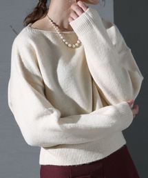 大人の魅力を最大に引き出す。絶妙華奢見えのゆるっとニット