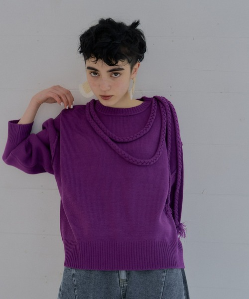 manana suerte（マニャーナスエルテ）の「バックスリット三つ編み紐ニット（ニット/セーター・レディース・オフホワイト/パープル/ブラック・FREE）」の3枚目の写真