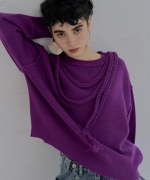 manana suerte（マニャーナスエルテ）の「バックスリット三つ編み紐ニット（ニット/セーター・レディース・オフホワイト/パープル/ブラック・FREE）」の8枚目の写真