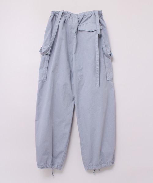 RNA-N(アールエヌエーエヌ)の「R4063 サスペンダーパラシュートパンツ(カーゴパンツ・レディース・ネイビー/グレイッシュブルー/サンドベージュ・MEDIUM)」の4枚目の写真