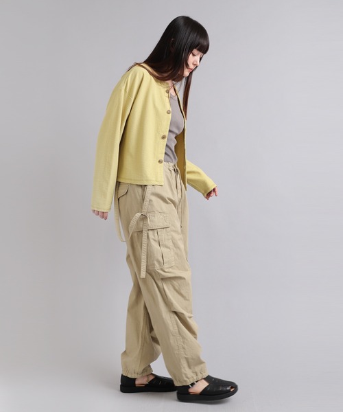 RNA-N(アールエヌエーエヌ)の「R4063 サスペンダーパラシュートパンツ(カーゴパンツ・レディース・ネイビー/グレイッシュブルー/サンドベージュ・MEDIUM)」の13枚目の写真