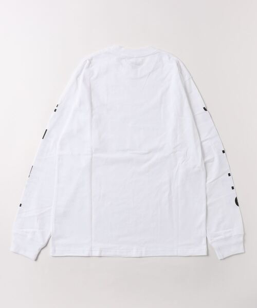 NEW ERA（ニューエラ）の「ニューエラ  長袖Tシャツ（Tシャツ/カットソー・メンズ・ホワイト・M/L/LL）」の2枚目の写真
